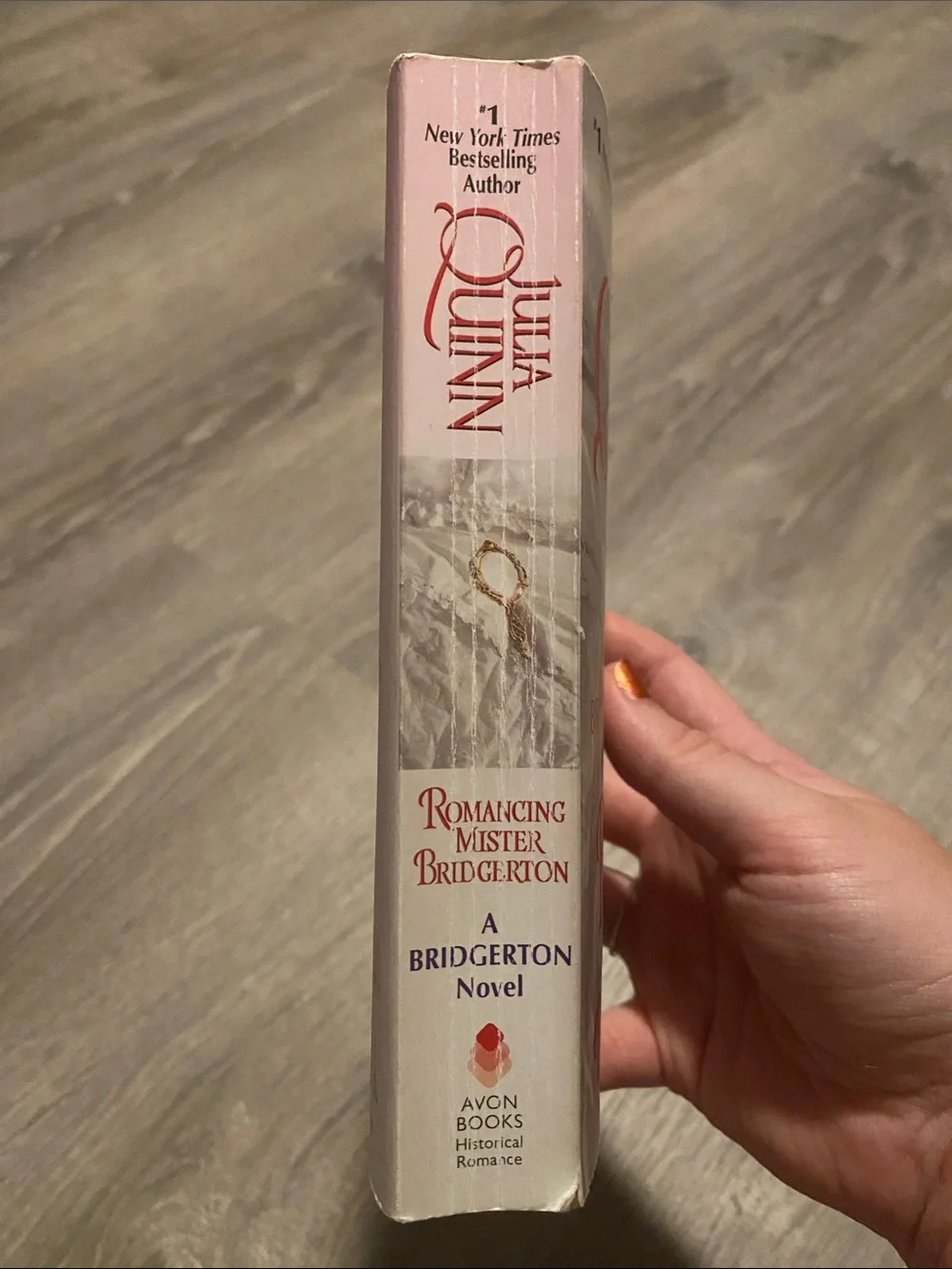 Bridgerton “Romancing Mister Bridgerton” book 🫖
